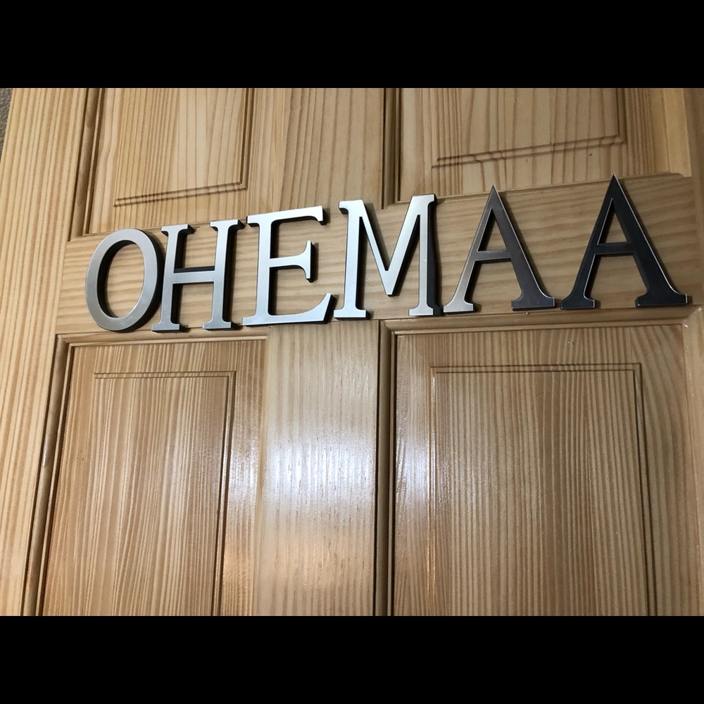 Meet your Posher, Gifty